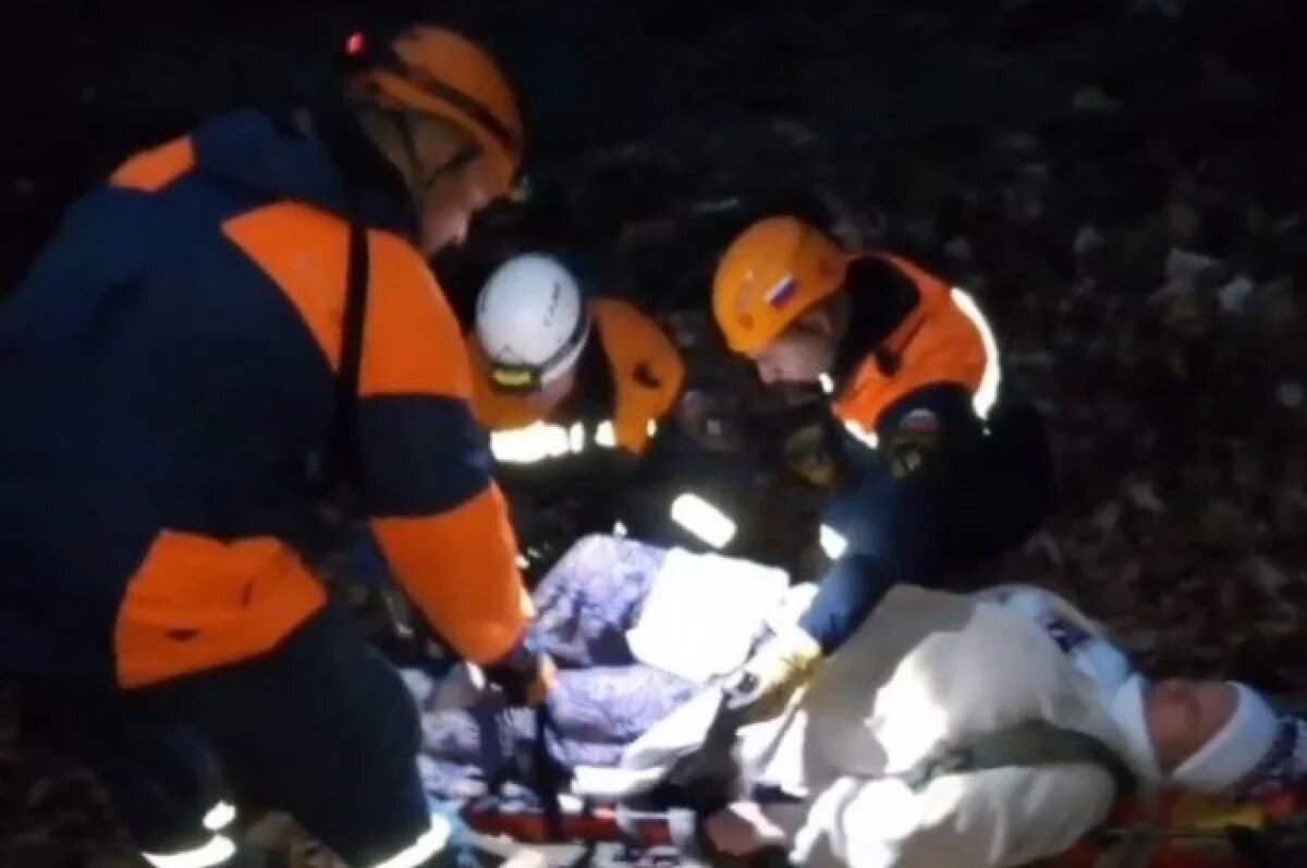    В Сочи спасатели помогли женщине, подвернувшей ногу в Агурском ущелье