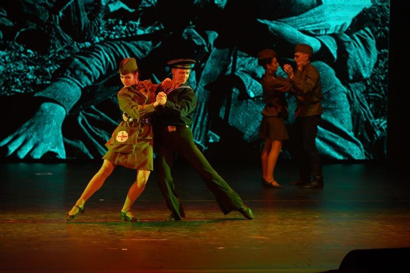    Фото в материале предоставлено организаторами показа. Постановки приурочены ко Дню Героев Отечества