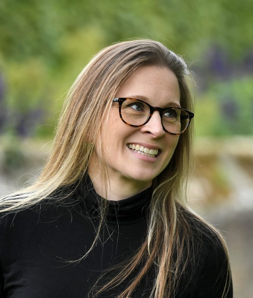 Кристен Перрин. Авторка книги "Опасная игра бабули"