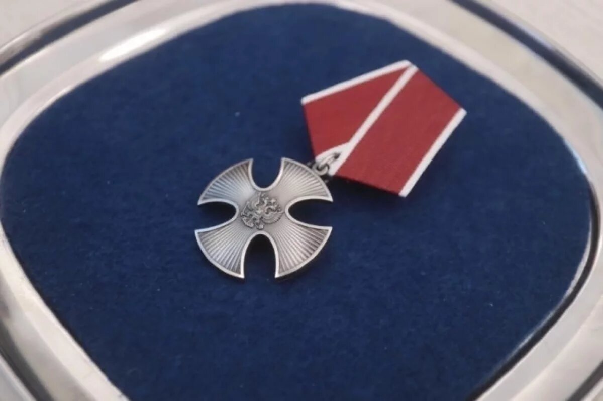    Военнослужащих Псковского гарнизона наградили в День Героев Отечества