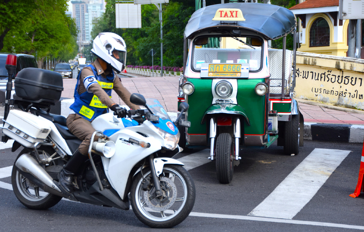 Блюстителей порядка в Таиланде много, но вы и сами должны оставаться начеку 
