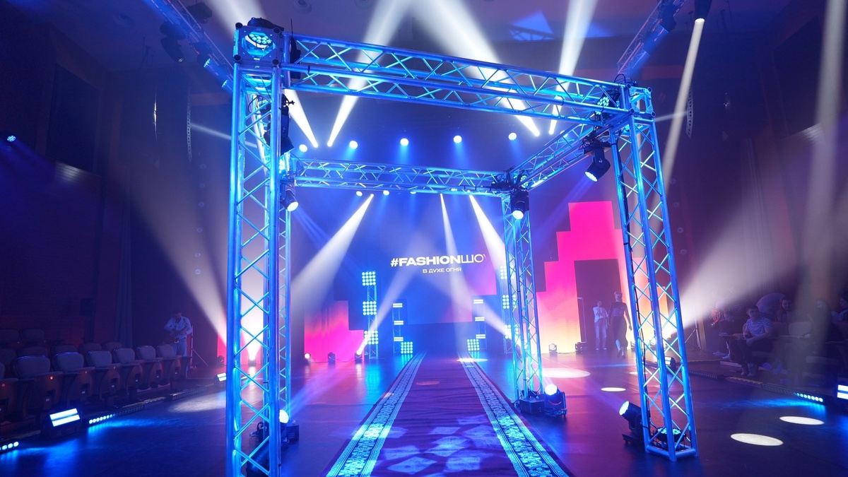    В столице Югры прошёл модный показ, вдохновлённый кинофестивалем «Дух огня»