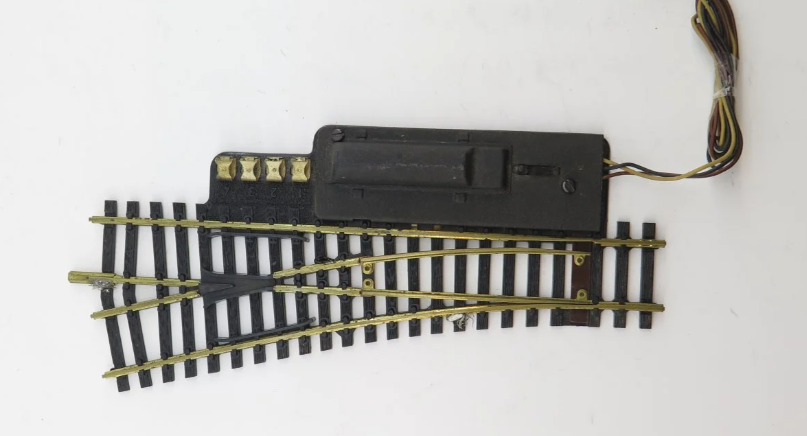 Стрелка Fleischmann с электроприводом