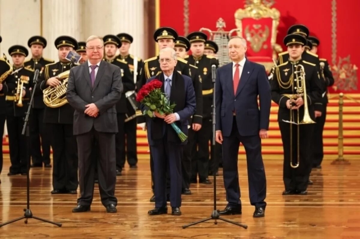    Александр Беглов поздравил Михаила Пиотровского с 80-летием