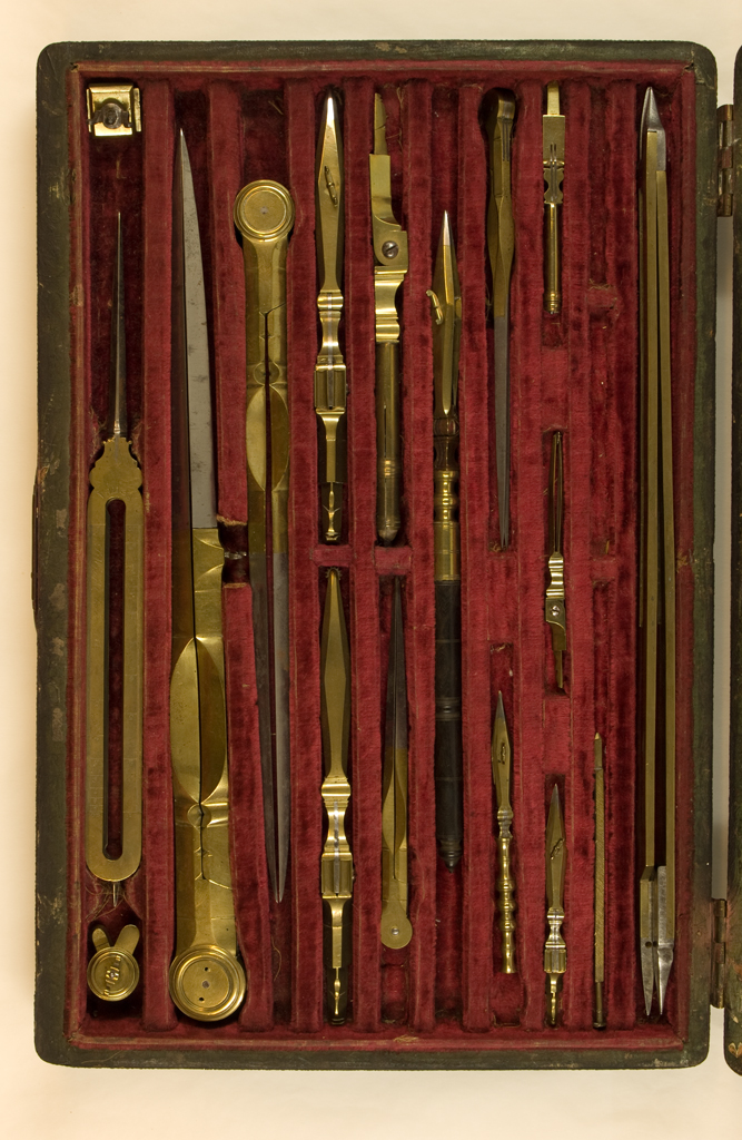 Готовальня астронома Томаса Райта (1750 г.).