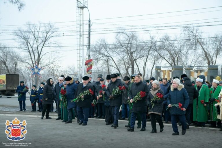    В Оренбургской области в День Героев Отечества прошли торжественные мероприятия Кристина Просвиркина