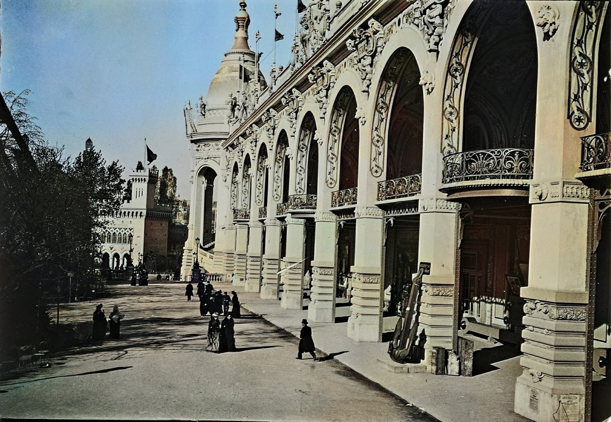 Марсово поле. Павильон горнорудной промышленности и металлургии