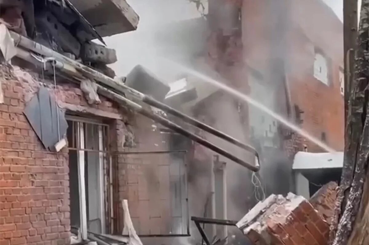    Кирпич в голову.