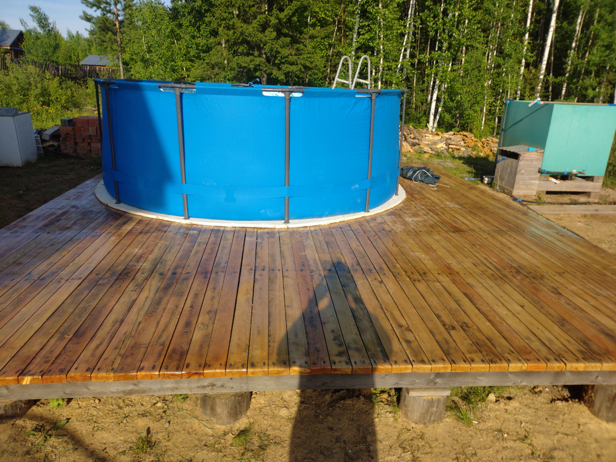 Июнь 2023 года. Было красивое покрытие, но слезло.