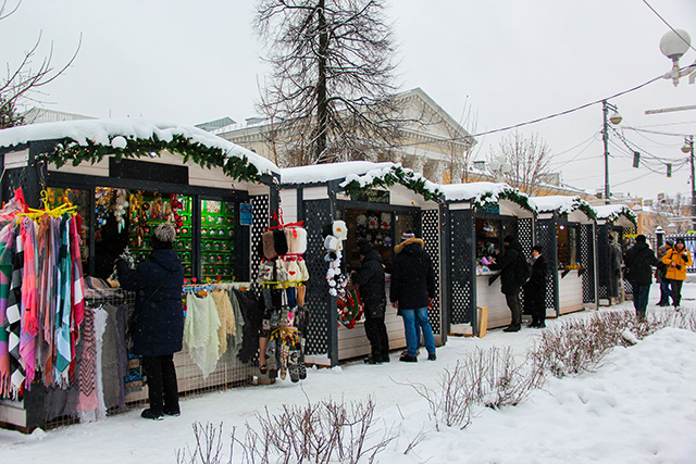 В Городском саду Твери работает Рождественская ярмарка