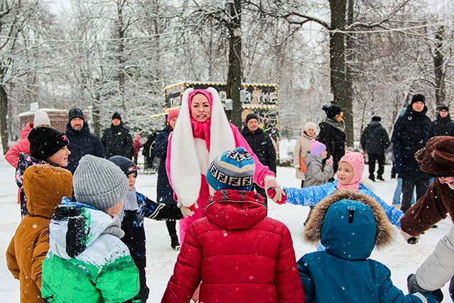 В Городском саду Твери работает Рождественская ярмарка