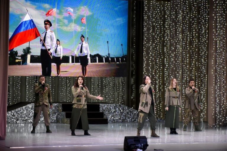    В Оренбурге отметили концертом День Героев Отечества Оренбуржье