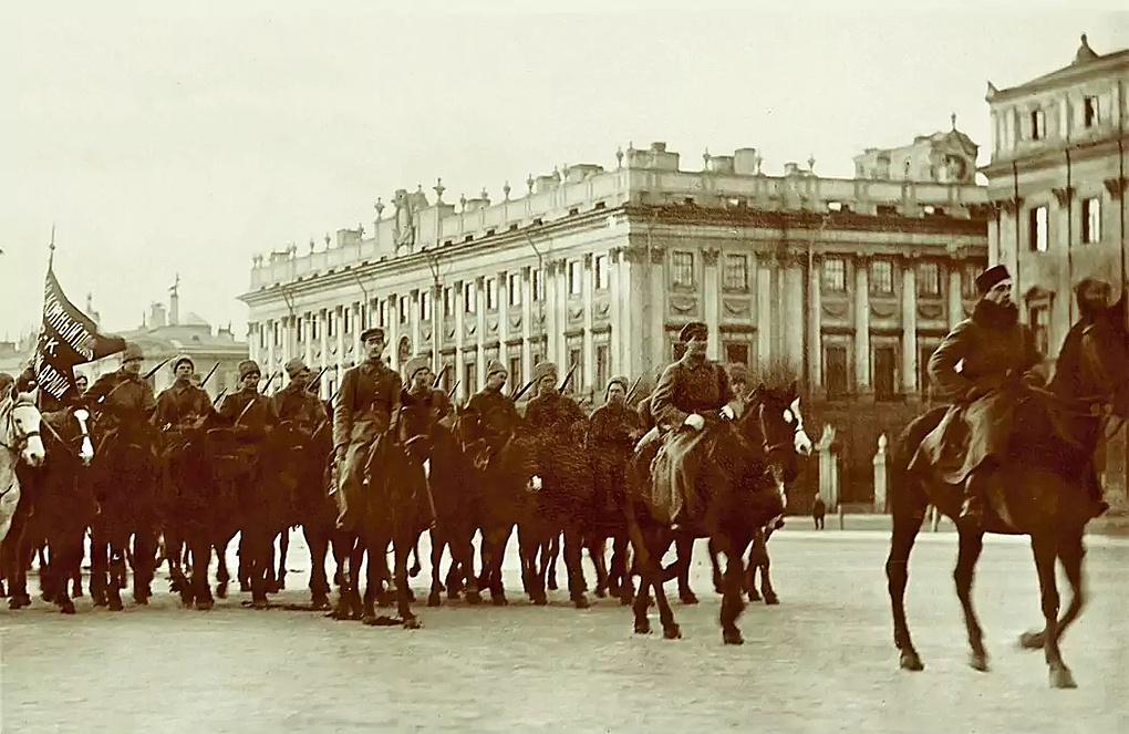 1‑й кавалерийский полк Отдельной Башкирской кавалерийской дивизии на площади Урицкого (Дворцовой) 28 ноября 1919 года.