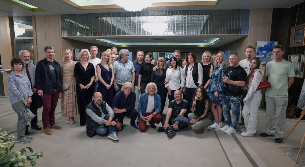  Участники V Форосского академического пленэра. 2 ноября 2024 года