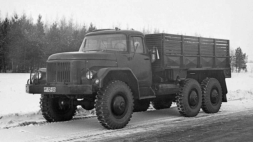 ЗиЛ-131А, макетный образец 1956 года. Герметизированные тормозные механизмы оказались непозволительной роскошью, как и цельноалюминиевый кузов.