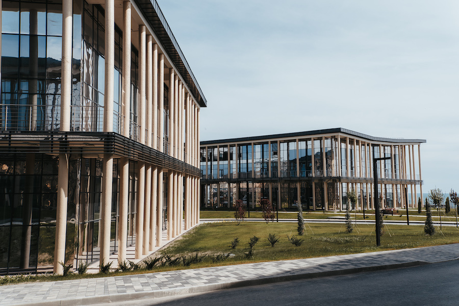 Академия «Меганом»