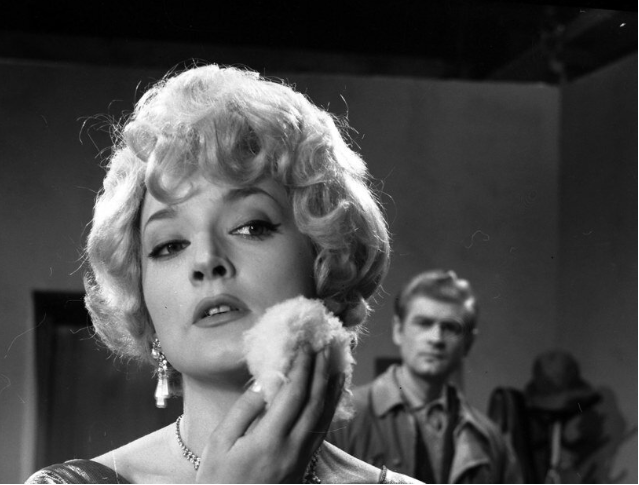 Кадр из фильма "Особняк на Зелёной" (1963)