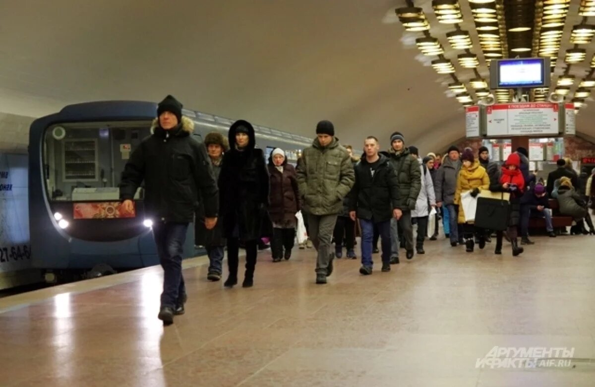    Новосибирцам рассказали о графике работы метро в Новогоднюю ночь