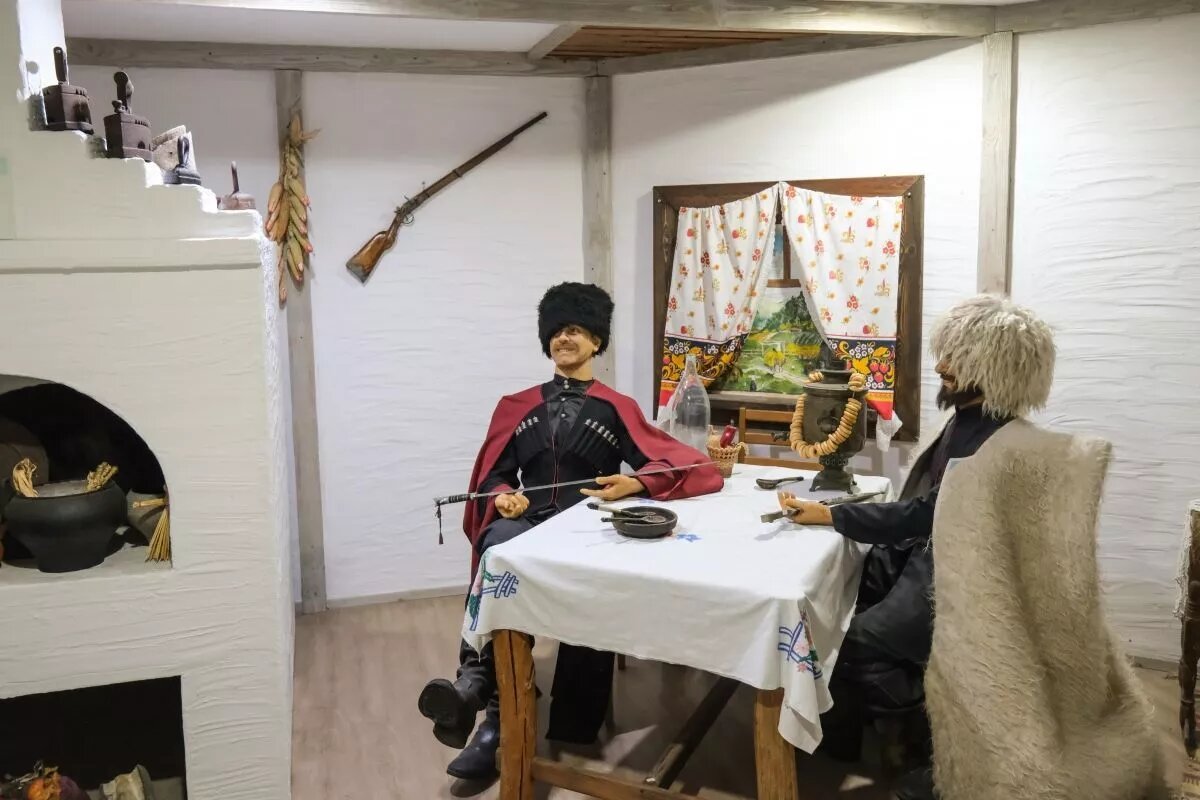 Традиции традициями, но нужно держать нос по ветру и прислушиваться к своему организму в вопросах питания.
Фото: Михаил Ступин