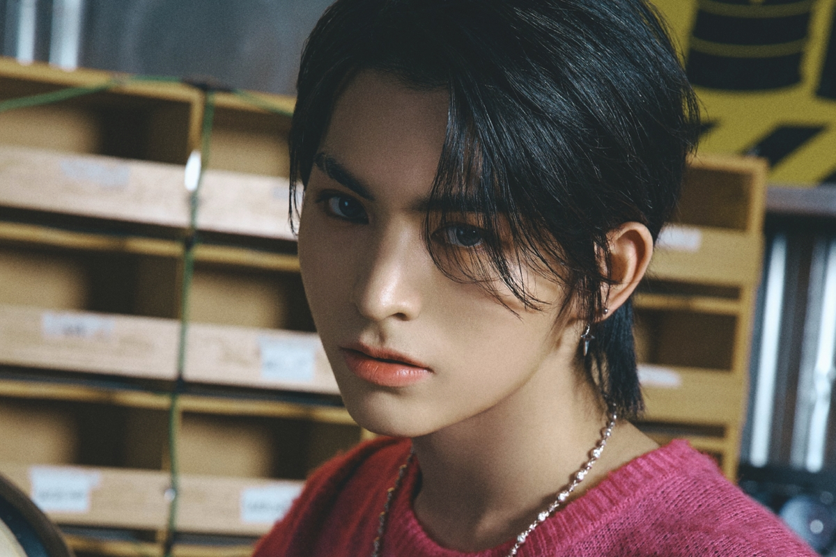     Агентство группы ALL(H)OURS угрожает судом за слив фото Масами с незнакомкой