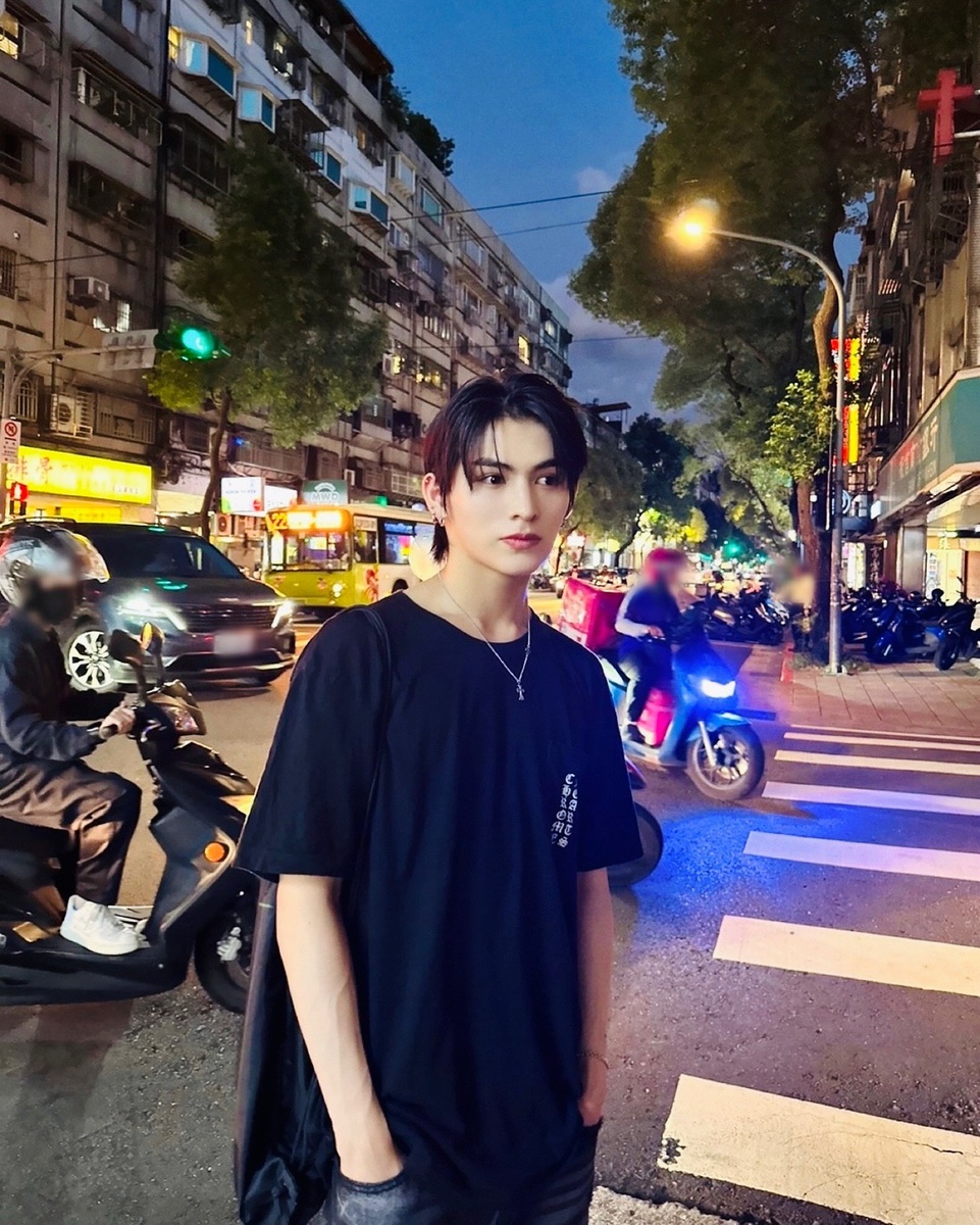    Масами из ALL(H)OURSСоцсети