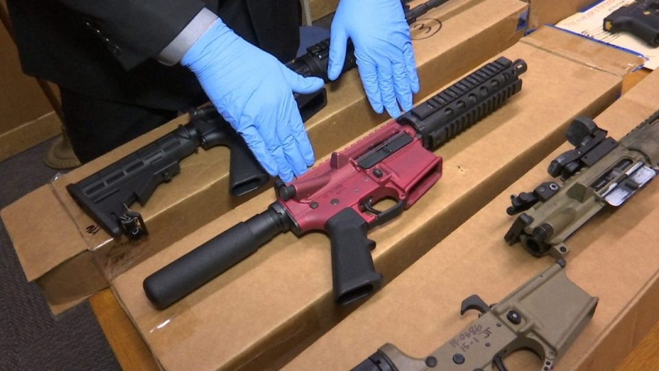 Пистолет-призрак