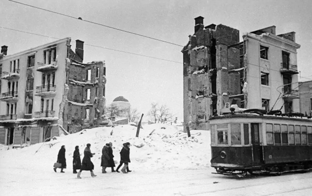 Калинин. Фото с сайта https://tverigrad.ru/publication/1942-god-v-kalininskoj-oblasti-ljudi-sobytija-i-fakty-chast-2/. Взято с Яндекс.Картинки