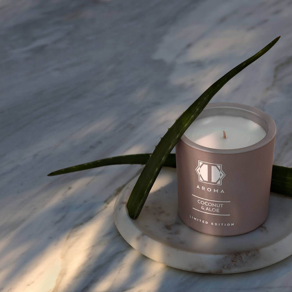 Ароматическая свеча «Алоэ и кокос»