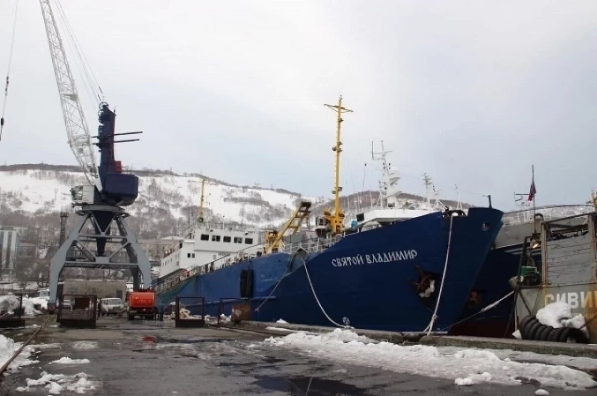    Плавучая тюрьма.