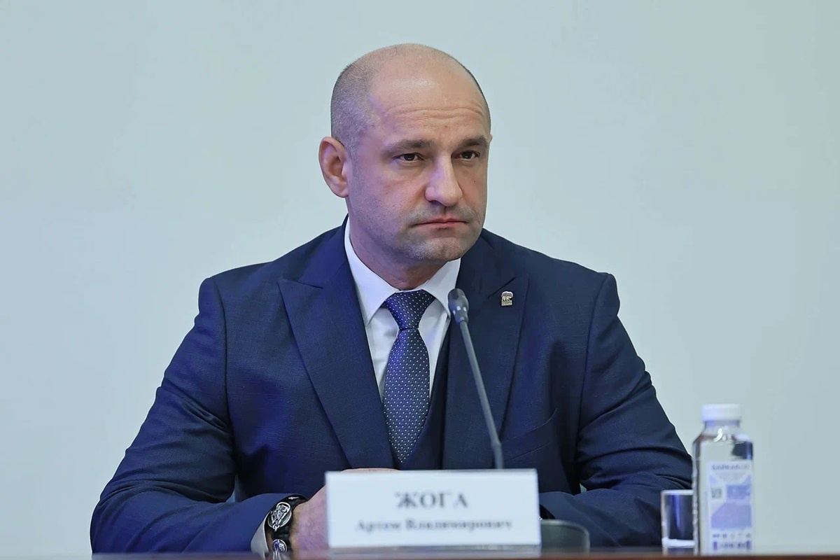    Артём Жога поздравил югорчан с Днём образования округа