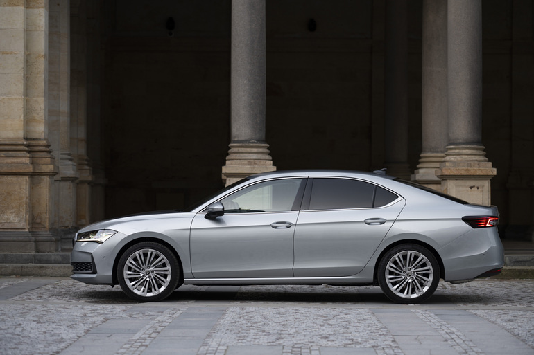 Новая Skoda Superb