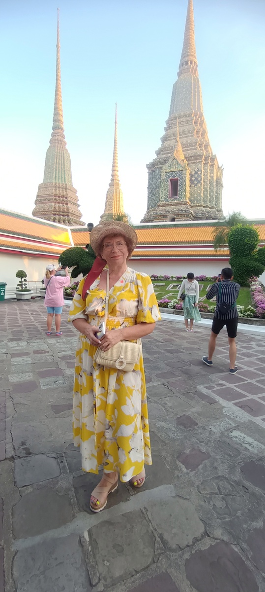 Три из них за моей спиной. Фото из личного архива