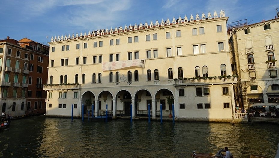    Fondaco dei Tedeschi Автор фото: flickr.com/ACME