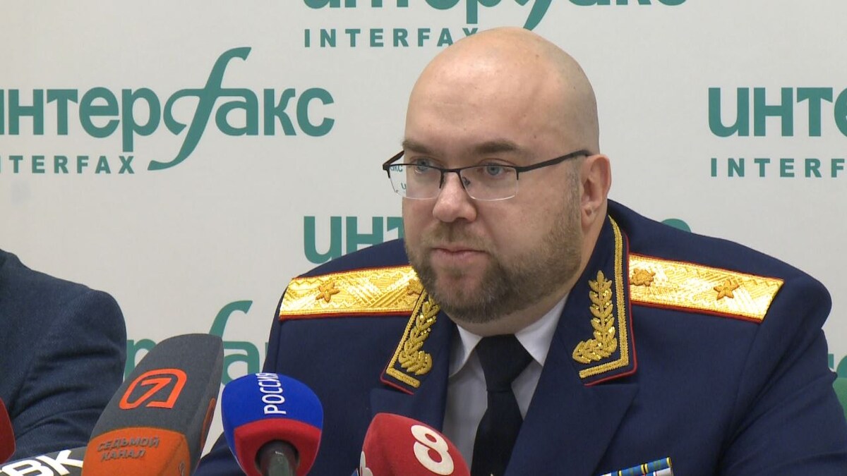    Главному следователю Красноярского края и Хакасии присвоили звание генерал-лейтенанта юстиции
