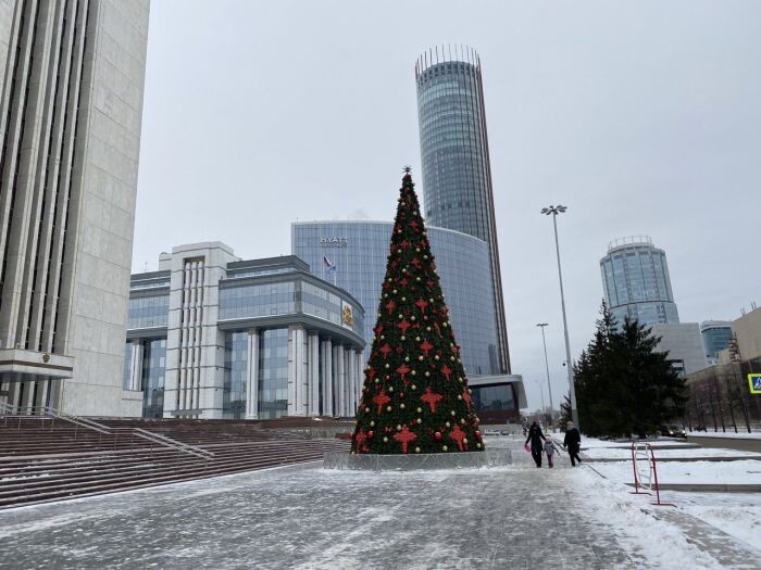    27 декабря 2020 год в Екатеринбурге тоже малоснежно