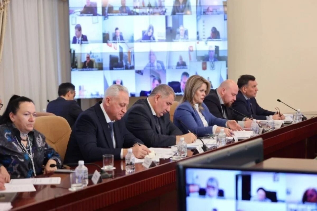    Демешин поручил главам подготовить предприятия ЖКХ к предстоящим заморозкам