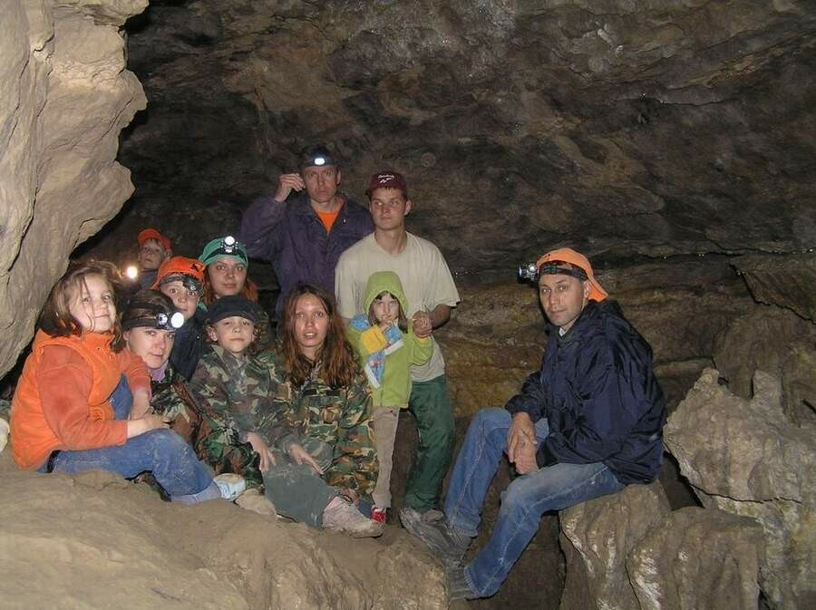 
Юрьевская пещера
Фото: © Команда Кочующие (предоставлено автором)