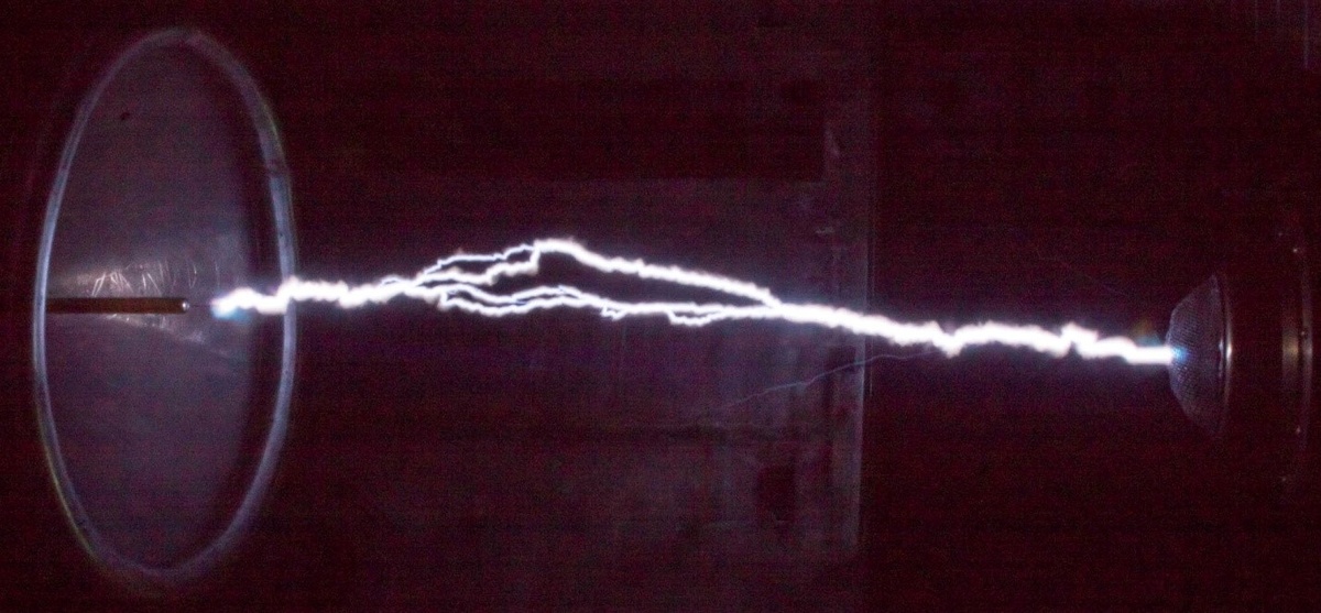 Интегральное изображение свечения от результирующего канала пробоя. Источник: Егор Паркевич