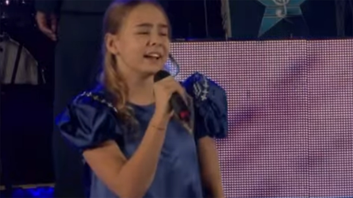 Дочь Владимира Левкина а концерте в Екатеринбурге. Фото: соцсети Марины Левкиной