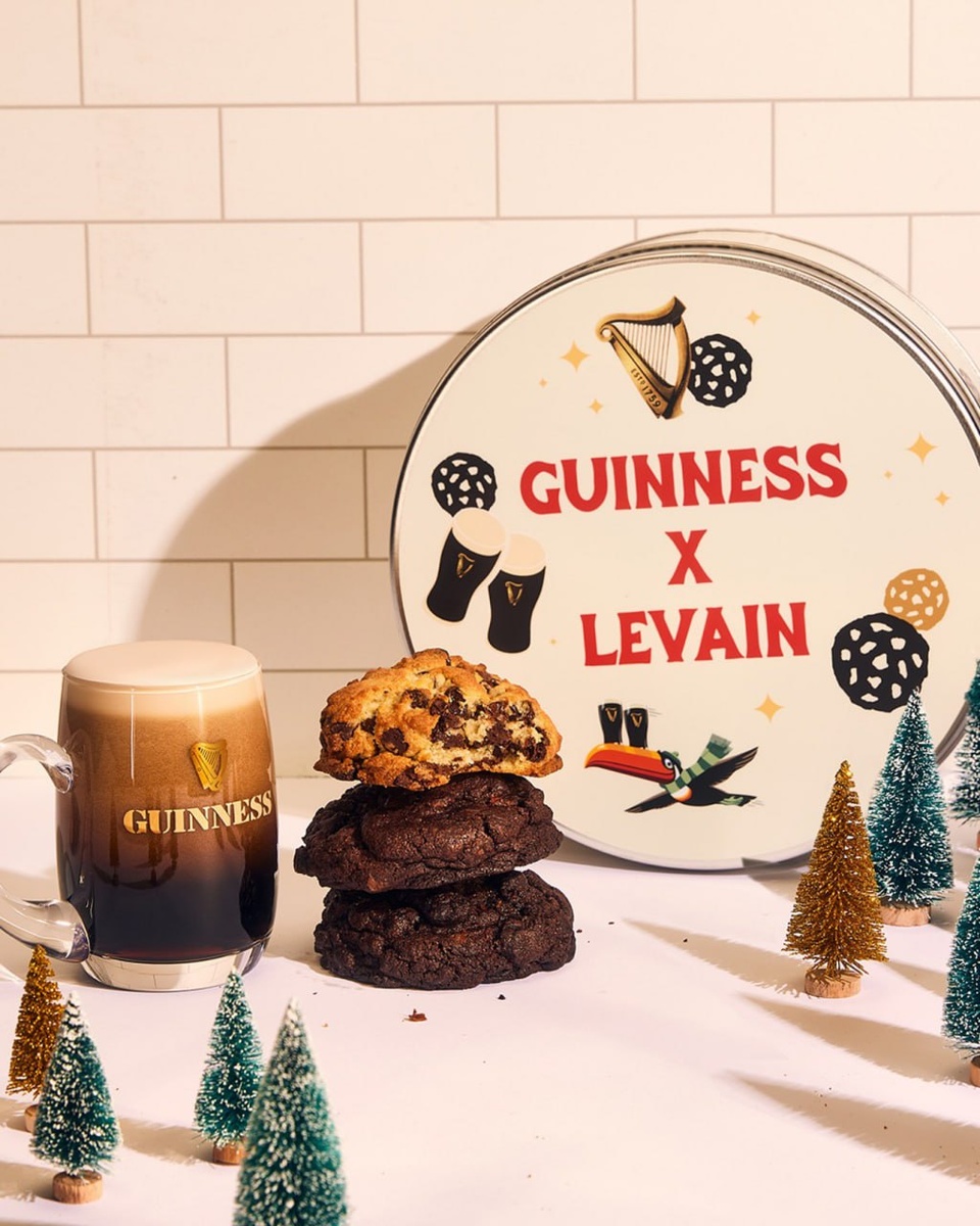 Guinness и Levain выпустили пивное печенье с новогодним вкусом 