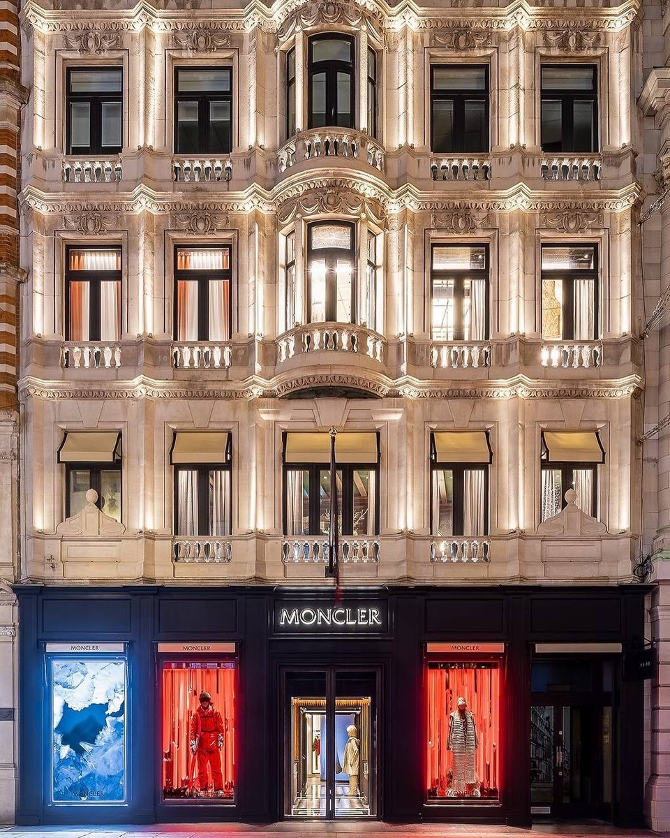 Moncler открывает флагманский магазин на Нью Бонд-стрит в Лондоне