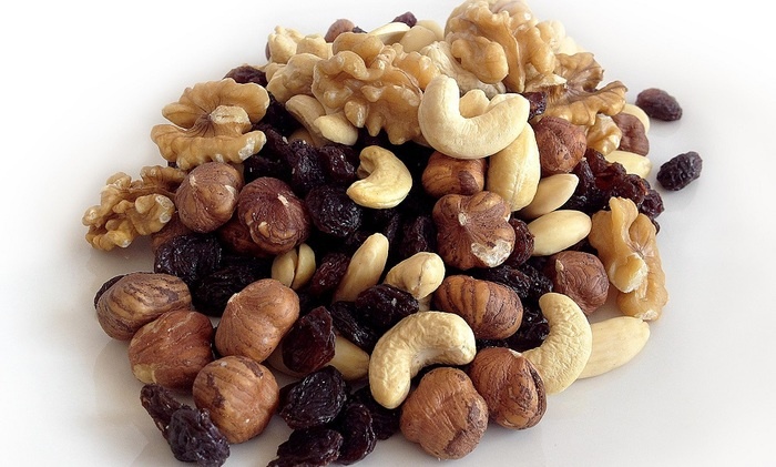    Ежедневное употребление орехов снижает риск деменции и укрепляет здоровье мозга у пожилых