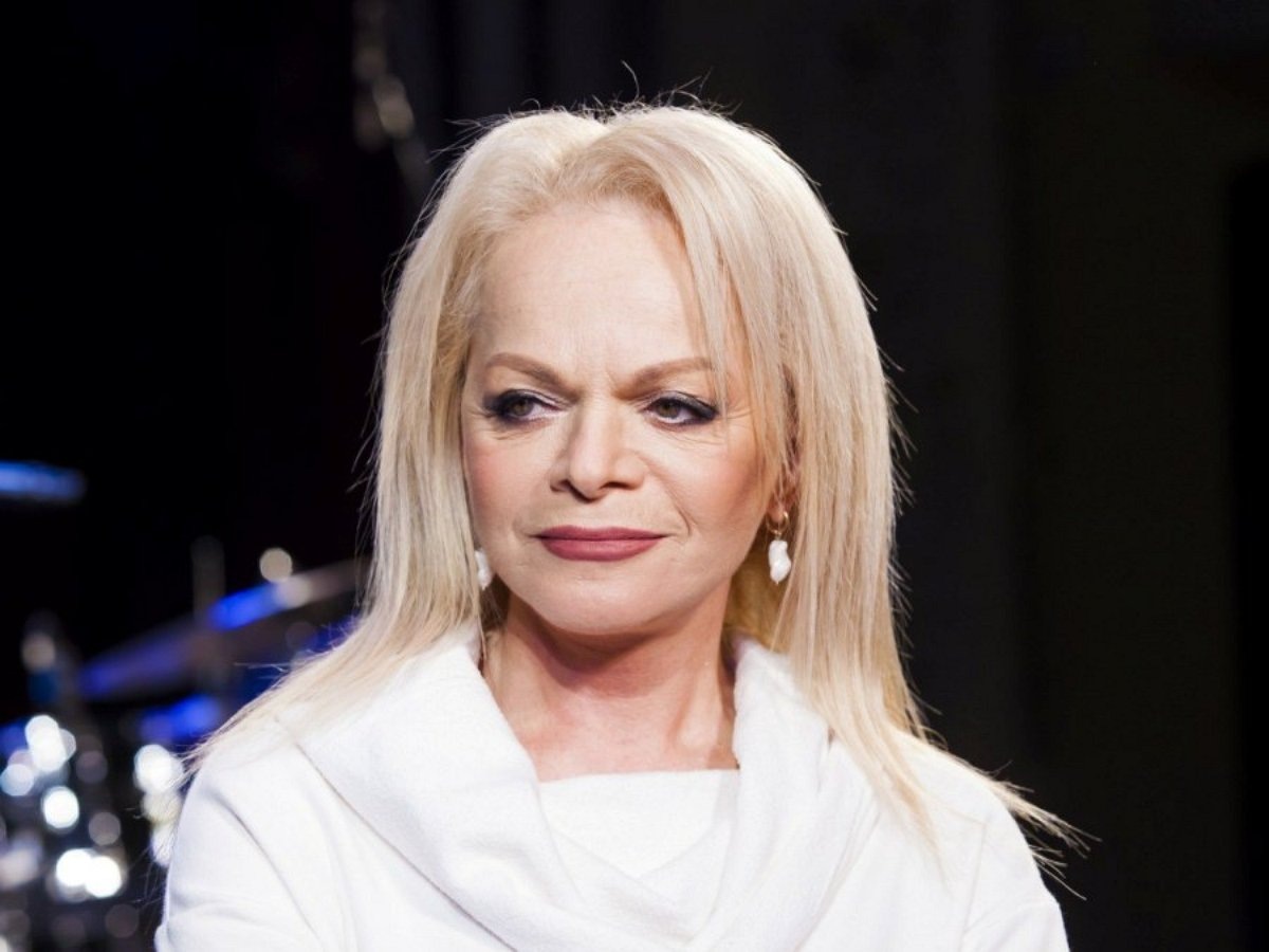 Лариса Долина