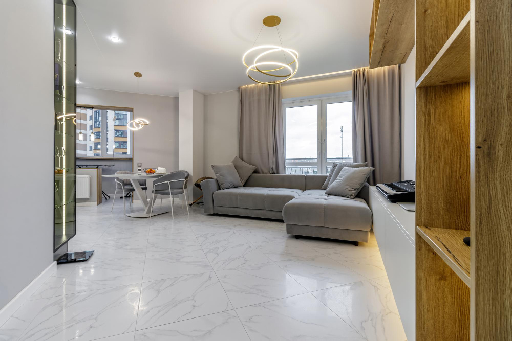 Плитка на полу в частном доме