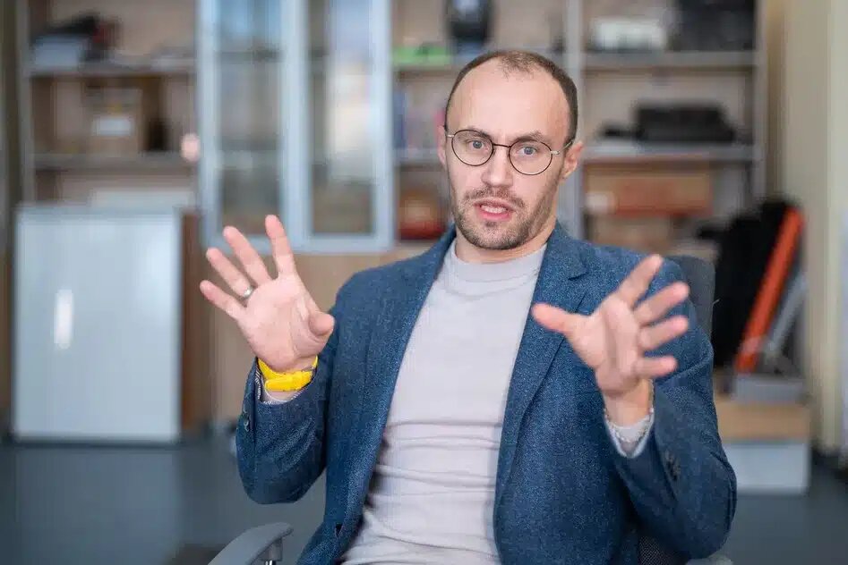    Александр Панов, руководитель научной группы «Нейросимвольная интеграция» в Институте искусственного интеллекта AIRI / © Центр научных коммуникаций МФТИ, Анастасия Каплина