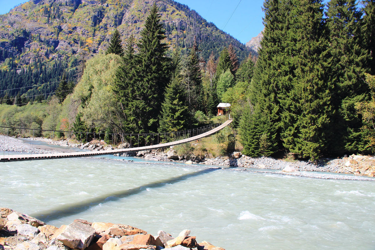 На входе каждого записали. Последний вход в заповедник возможен в 12:00 дня.