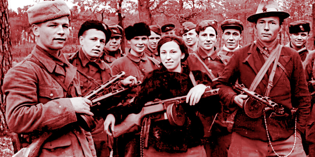 За голову "бандита Кати" немцы давали 25 га земли, 5 пудов соли и 3000 марок, однако поймать командиршу отряда не смогли