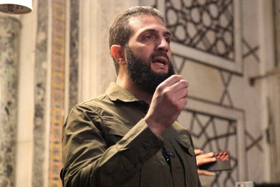 Представители США заявляют, что внимательно следят за тем, проявляет ли «Хайят Тахрир аш-Шам» во главе с Абу Мохаммедом аль-Джолани черты террористической группировки или же она изменилась. Источник...Ареф Таммави/Agence France-Presse — Getty Images