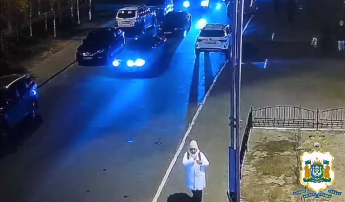    В Нефтеюганске подростки угнали автомобиль без двигателя