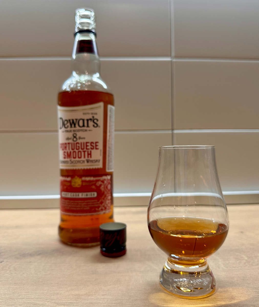 Невероятно темный и насыщенный цвет виски